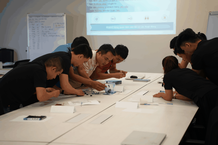 {text(site, 'images', 'hero_section')}